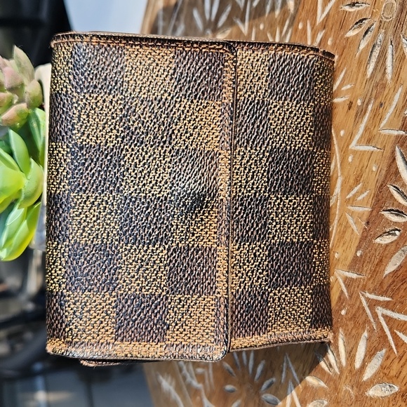 Louis Vuitton Vintage Damier Ebene Double Snap Compact Wallet - Picture 3 of 12